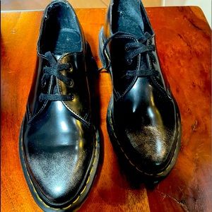 Doc Martens Dupree Sz US 7 Oxfords Patent Leather